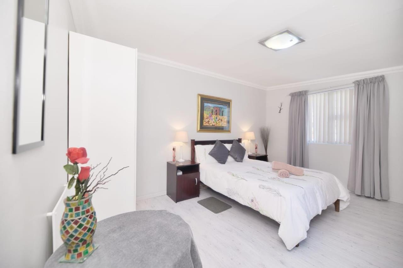 Appartamento Redsky Self Catering Agulhas Esterno foto
