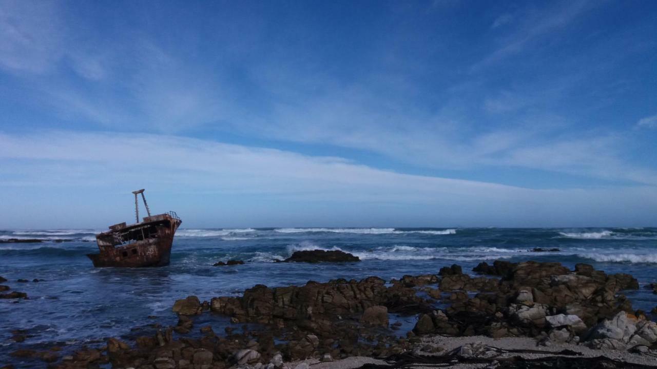 Appartamento Redsky Self Catering Agulhas Esterno foto